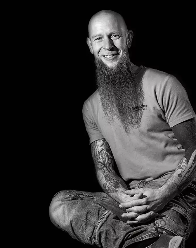 Über mich - Sascha Brauneder - Tischlermontagen EU